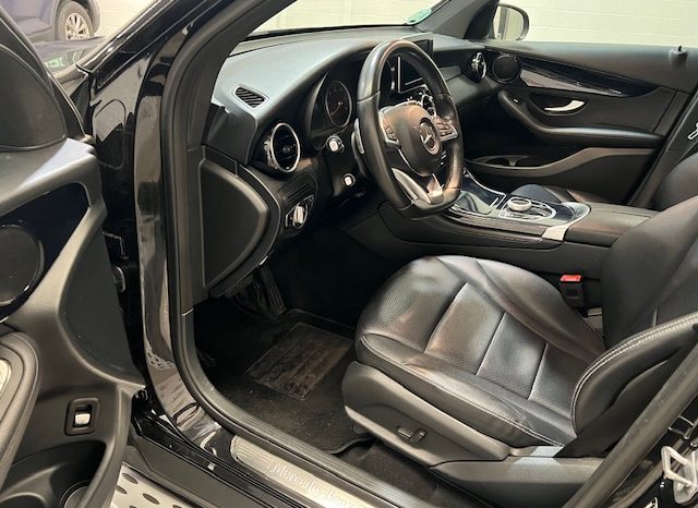 MERCEDES – CLASE GLC 220D 4MATIC lleno